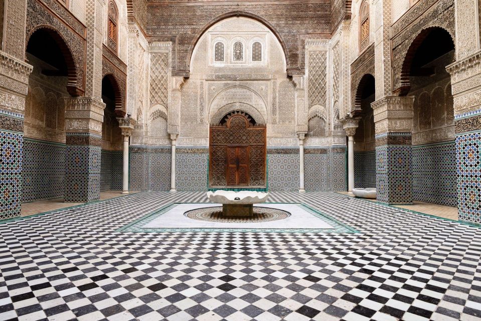 <br />
<b>Warning</b>: Undefined variable $i in <b>/home/bestridefg/www/app/Views/public/show_single.php</b> on line <b>70</b><br />
Marrakech ville: Admirer la beauté magique de la ville rouge
